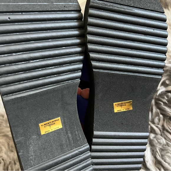 New Deadstock Vintage Xhilaration/Target Platform Sandals - Picture 4 of 4